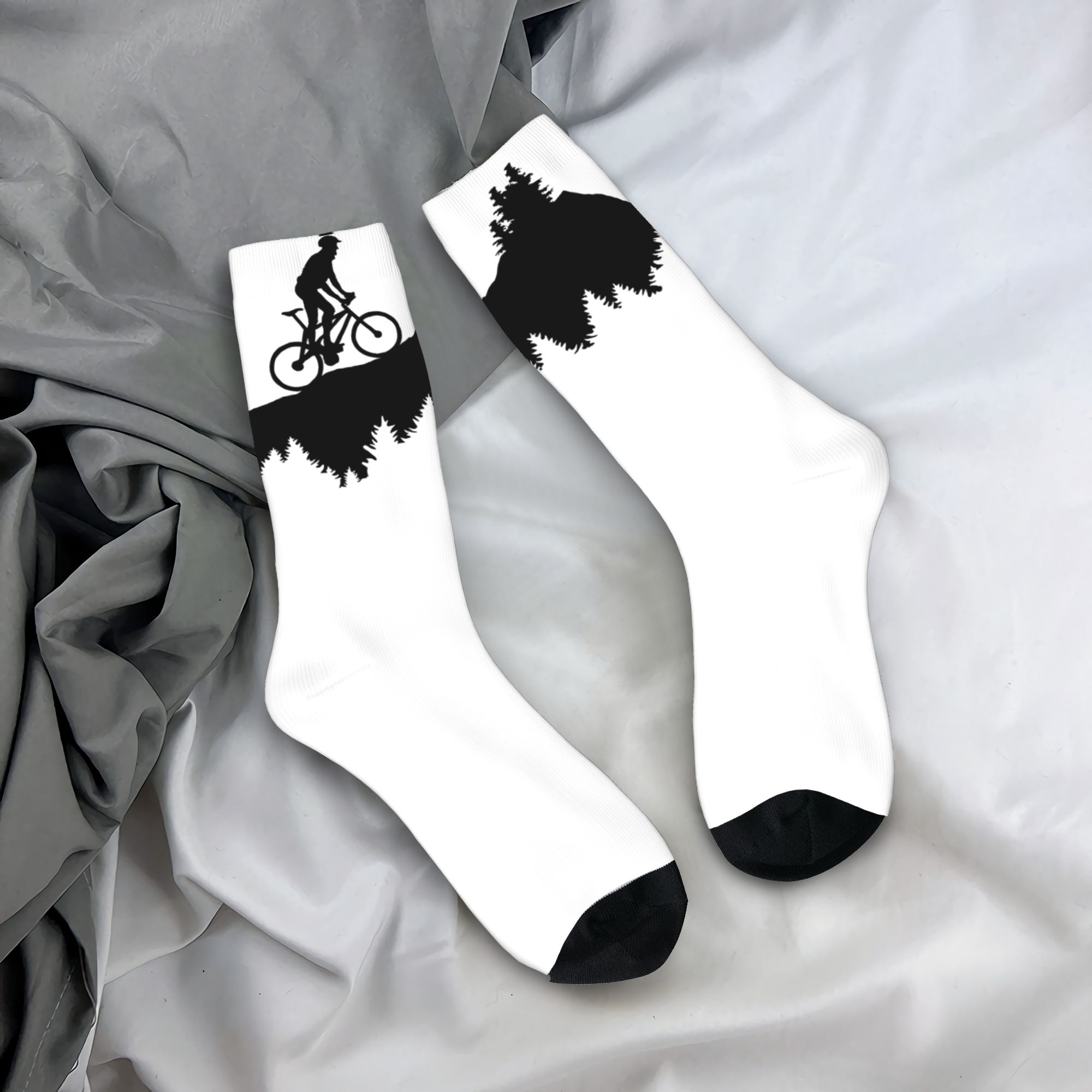 Mountain Biking Socks - ถุงเท้าสำหรับนักปั่นจักรยานเสือภูเขา ถุงเท้าฤดูใบไม้ร่วง ถุงเท้าคู่รักสไตล์กอธิค ถุงเท้าคุณภาพสูง ลายกราฟิกสำหรับปีนเขา ป้องกันแบคทีเรีย