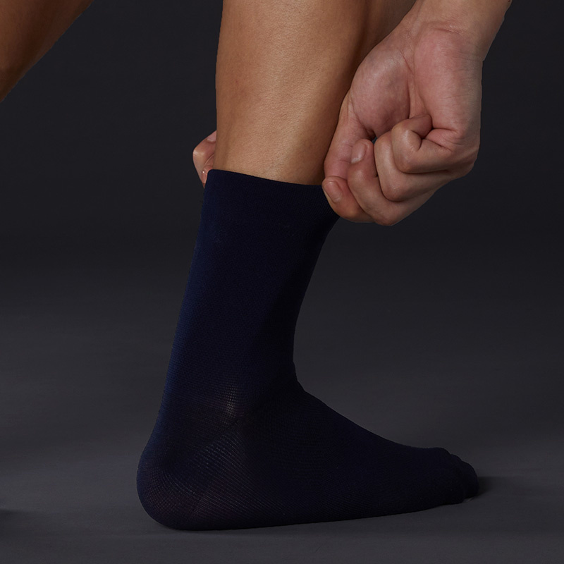 ถุงเท้าระบายอากาศสำหรับปั่นจัก - Mountain Biking Socks บทวิจารณ์และราคา