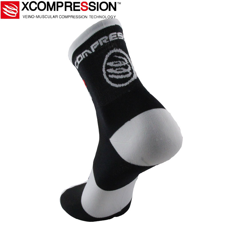 ถุงเท้าปั่นจักรยานรุ่นใหม่ปี 2 - Mountain Biking Socks บทวิจารณ์และราคา